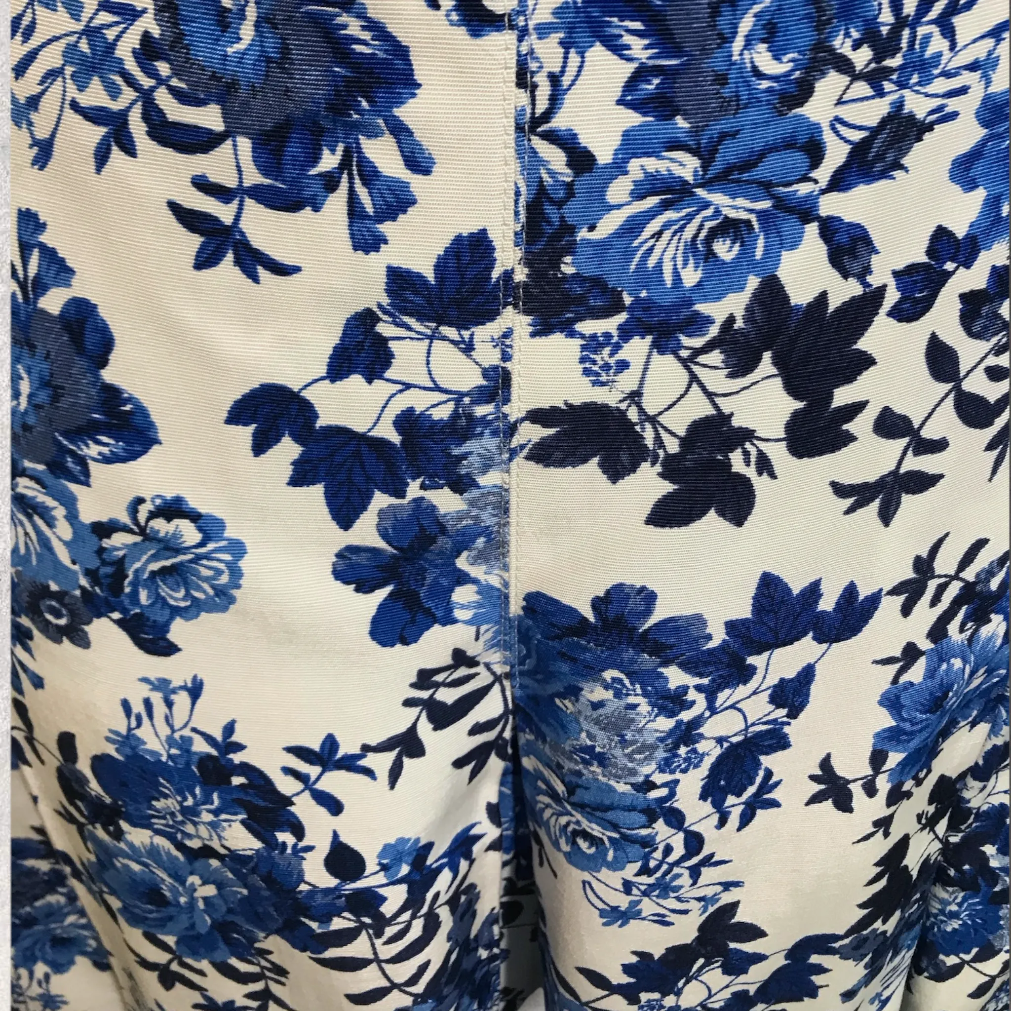 Country Casuals CC Blue & White Floral Skirt  UK 16 US 12 EU 44