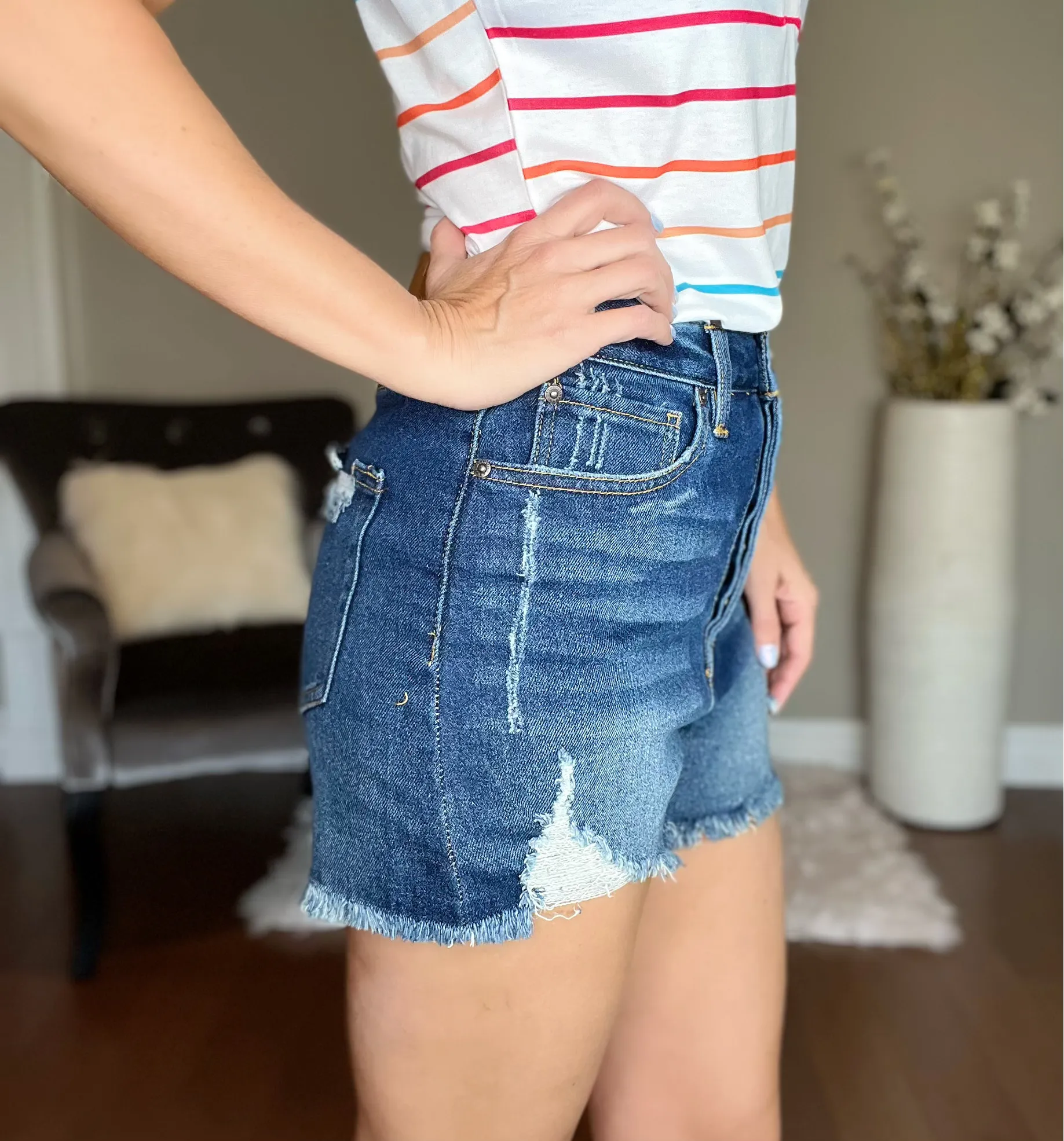 HIGH WAIST HIGH RISE CUT-OFF DENIM SHORT