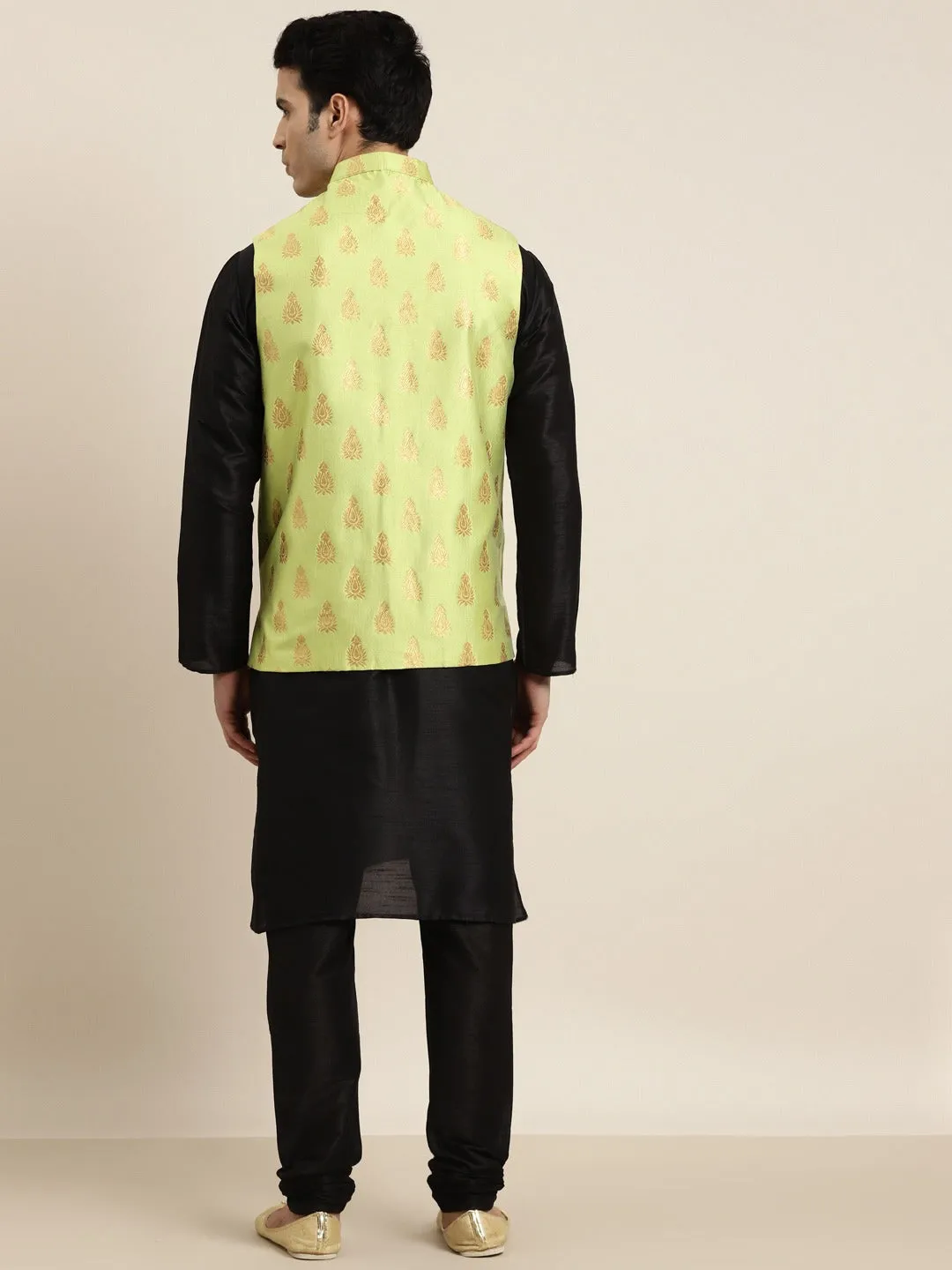 Men's Silk Blend Black Kurta Pyjama & Silk Blend Green Self Design Nehrujacket - Sojanya